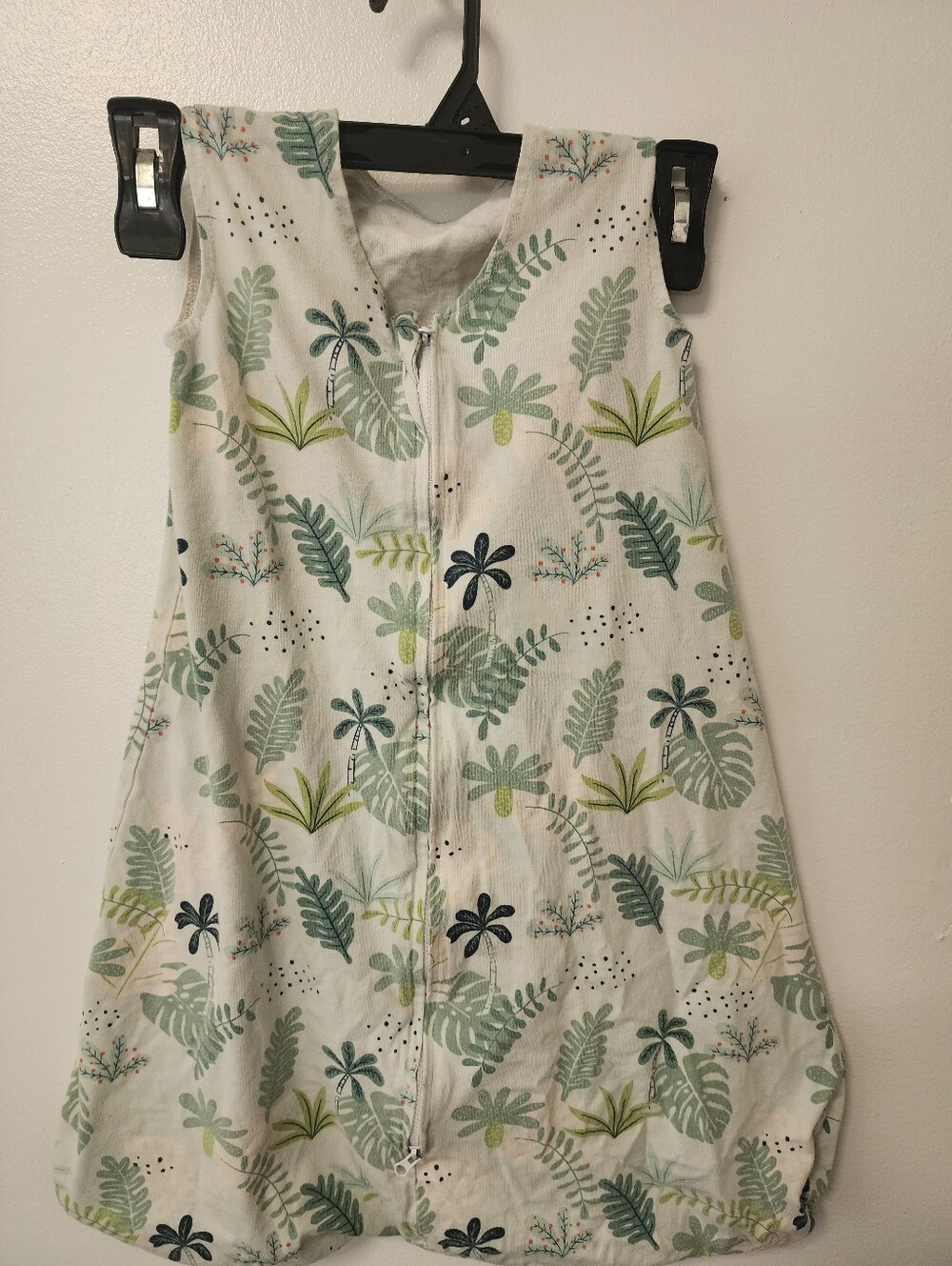 Sleeveless Baby/Toddler Zip Sleep Sack with Green Leaf Print